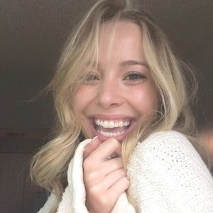 Meet your Posher, Devyn